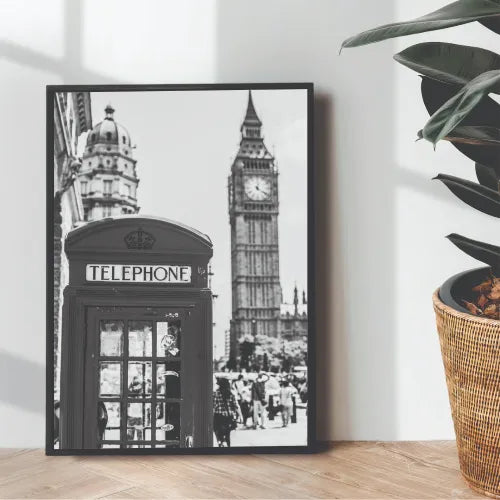 London phone box Aesthetic B&W - wall art