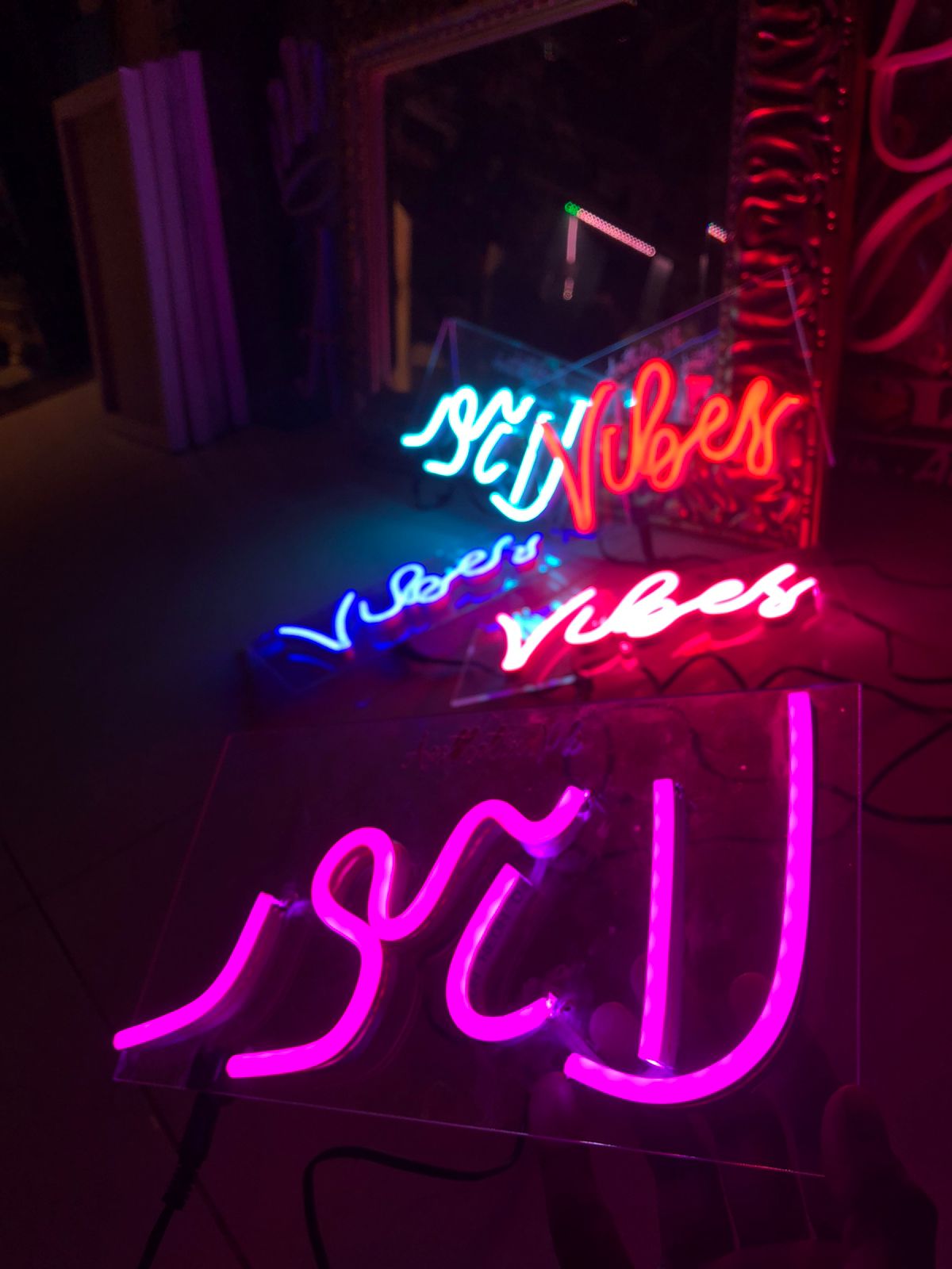 lahore mini neon