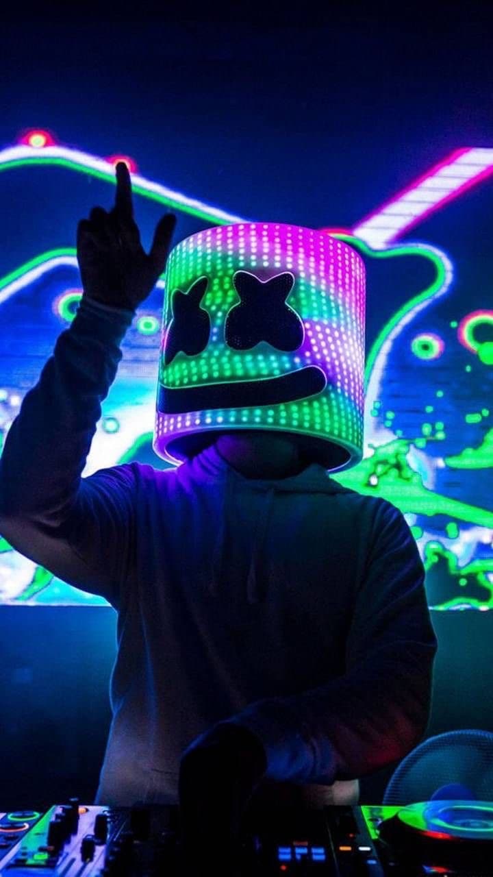 DJ marshmallow
